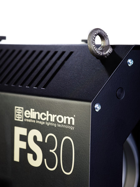 Elinchrom Fresnel Spot FS 30, inkl. ProTec Trolley Rollkoffer